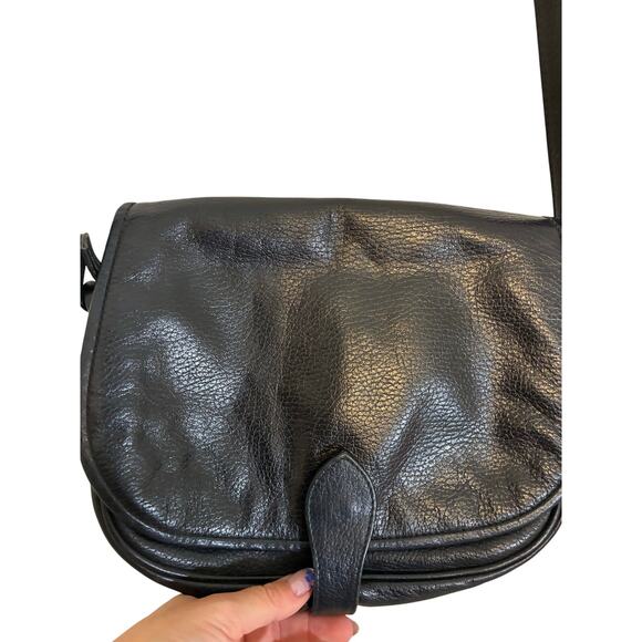 John A Brown Women's Black Genuine Leather Crossbody Old Money Bag Adjustable - Picture 2 of 9